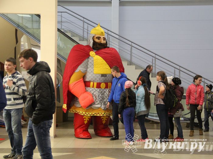 В ТЦ «Апельсин» прошла весенняя ночь распродаж