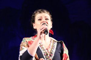 Кони стоят пьяные, хлопцы запряженные — в ГДК Ленина сыграли «Свадьбу в Малиновке» (ФОТО)