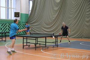 В Великих Луках прошло Первенство города по настольному теннису (фото)
