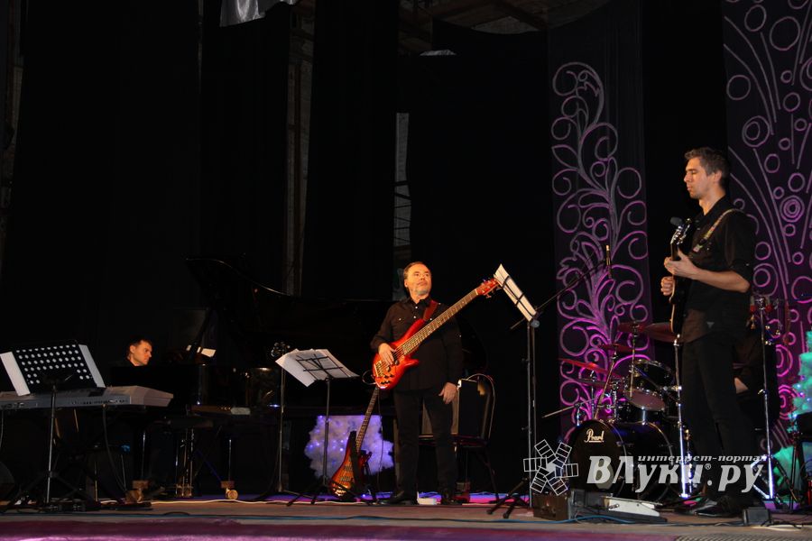 В Великих Луках состоялся концерт «Рождественский джаз» (фото)