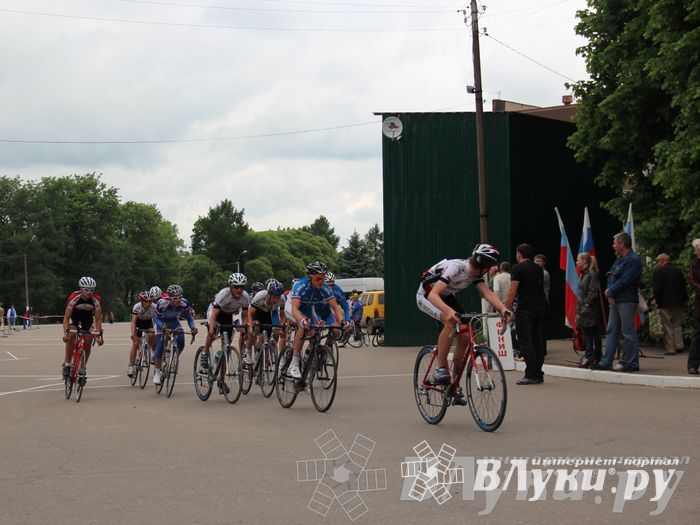 Гонка-критериум по велосипедному спорту