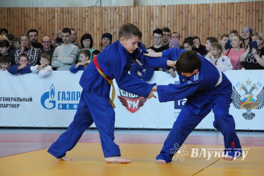 В Великих Луках прошли соревнования по дзюдо (ФОТО)