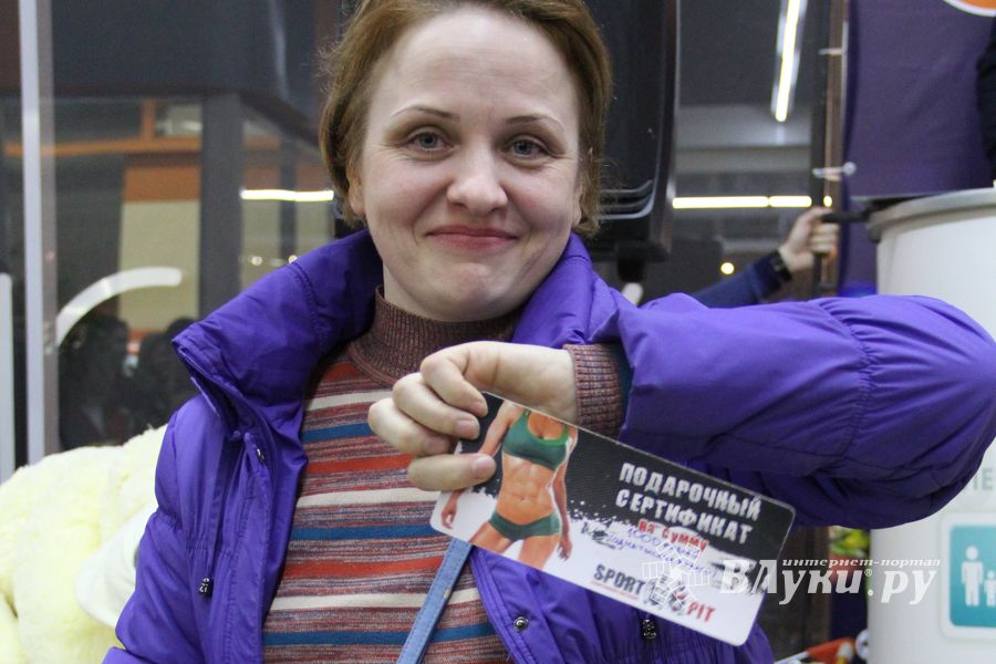 В ТЦ «Апельсин» прошла весенняя ночь распродаж