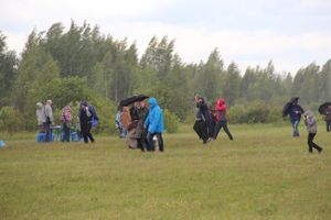В Великих Луках проходит 7-й Фестиваль авиамодельного спорта (ФОТО)