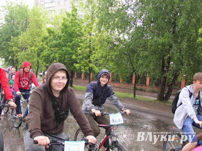 Зигзаг здоровья выполнили великолукские велосипедисты (ФОТО)