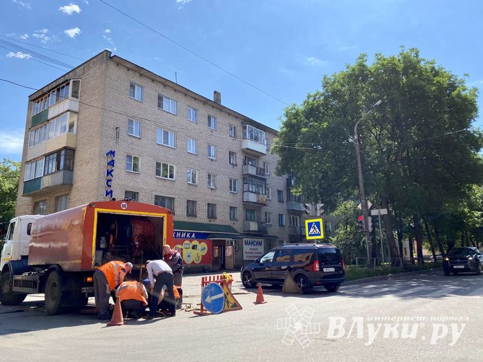 На перекрёстке Некрасова-Ботвина затруднено движение (ФОТО)