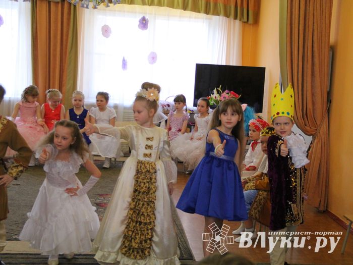 8 марта в саду 26