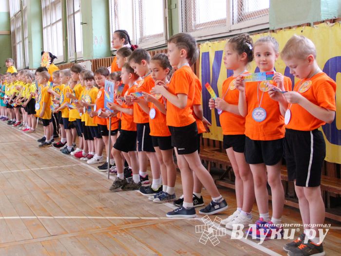 В Великих Луках проходят спортивные соревнования среди дошколят «Юные олимпионики» (ФОТО)