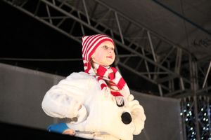 Дождик не помешал открытию городской ёлки (ФОТО)