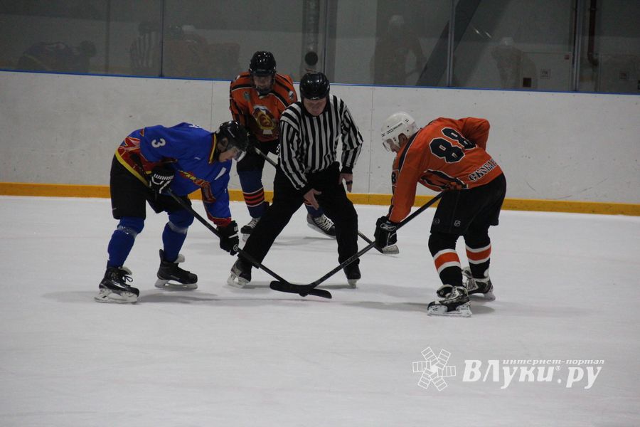 ХК «ЛукиСпорт» обыграл псковскую «Гвардию» по буллитам (ФОТО)