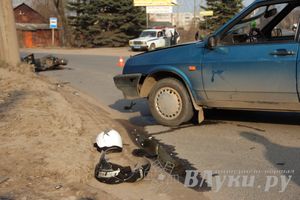 ДТП на перекрестке улиц Малышева и М. Кузьмина (фото)