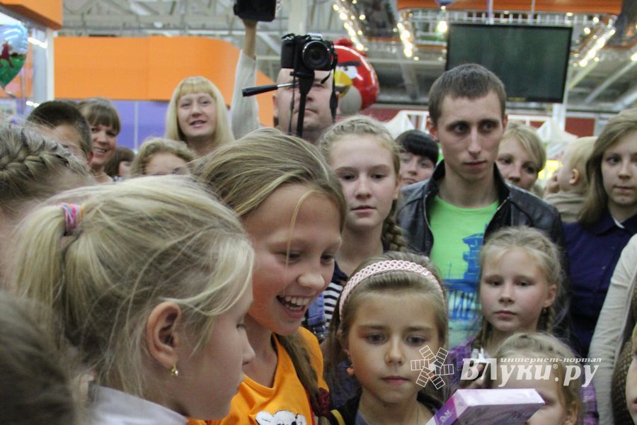 Торговый центр «Апельсин» отметил День рождения