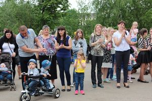 В Великих Луках чествовали близнецов (ФОТО)