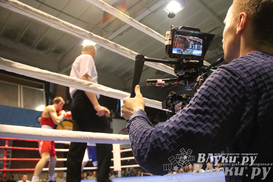 В Великих Луках состоялась матчевая встреча по боксу