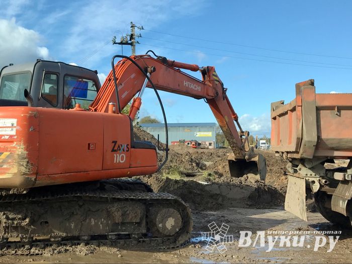 Проезд перекрёстка Дружба-Дьяконова временно затруднён (ФОТО)