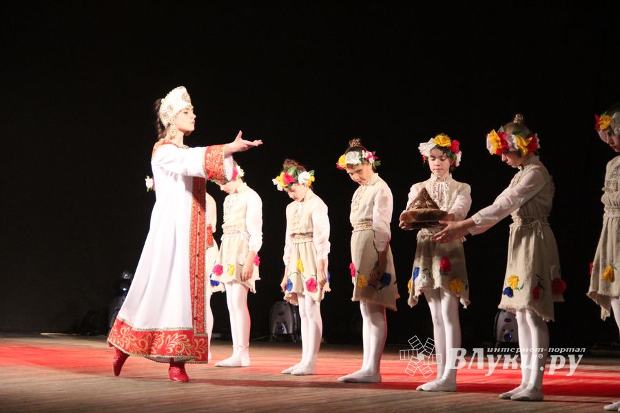 18 мая состоялся юбилейный концерт коллектива мажореток «Золотые погоны» (ФОТО)