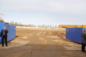 На стройплощадке нового физкультурного комплекса завершена разработка котлована под здание ледового катка