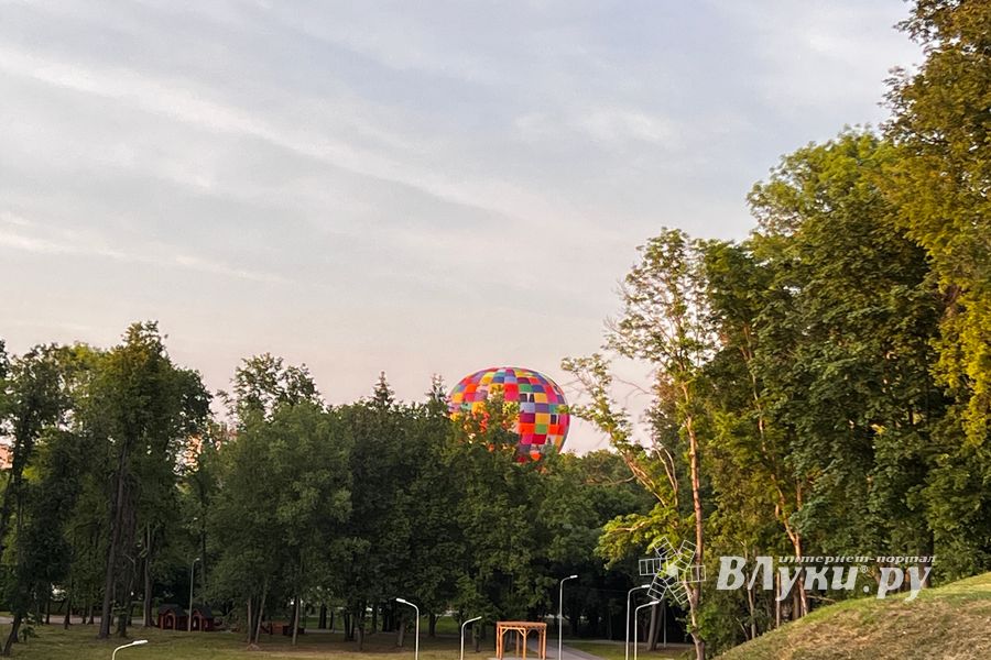 Международная встреча воздухоплавателей в Великих Луках .. ФОТО, ВИДЕО)