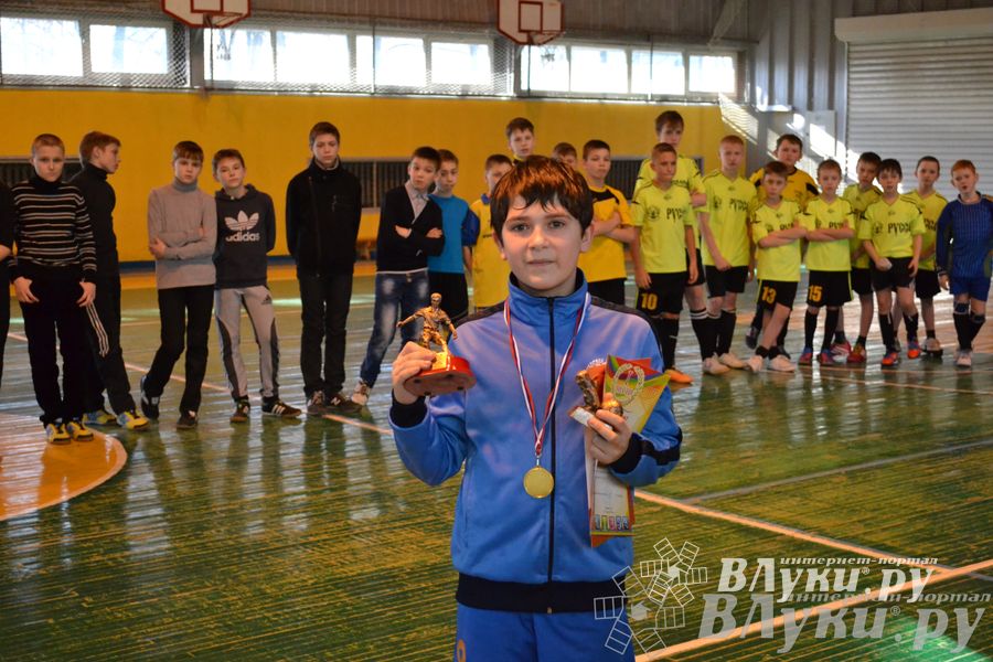 XII Традиционный Международный открытый турнир по мини-футболу среди юношей 2001-2002 г. р.