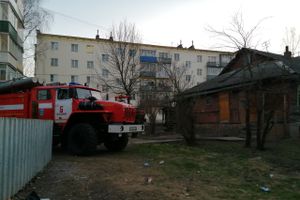 В Великих Луках горел дом (ФОТО)