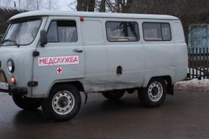 В Невеле пьяный водитель врезался в скорую помощь, а после покинул место ДТП (фото)