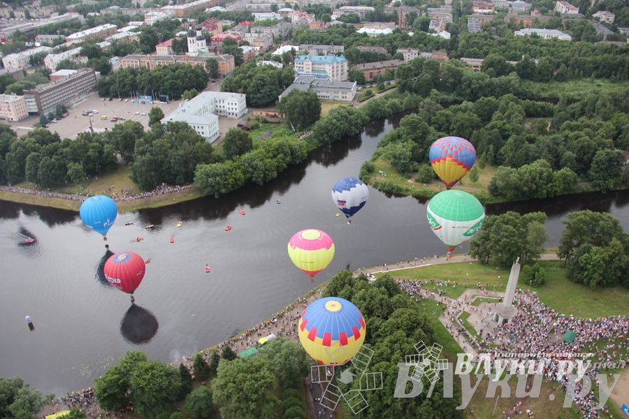 Открытие 18-й Международной встречи воздухоплавателей в Великих Луках