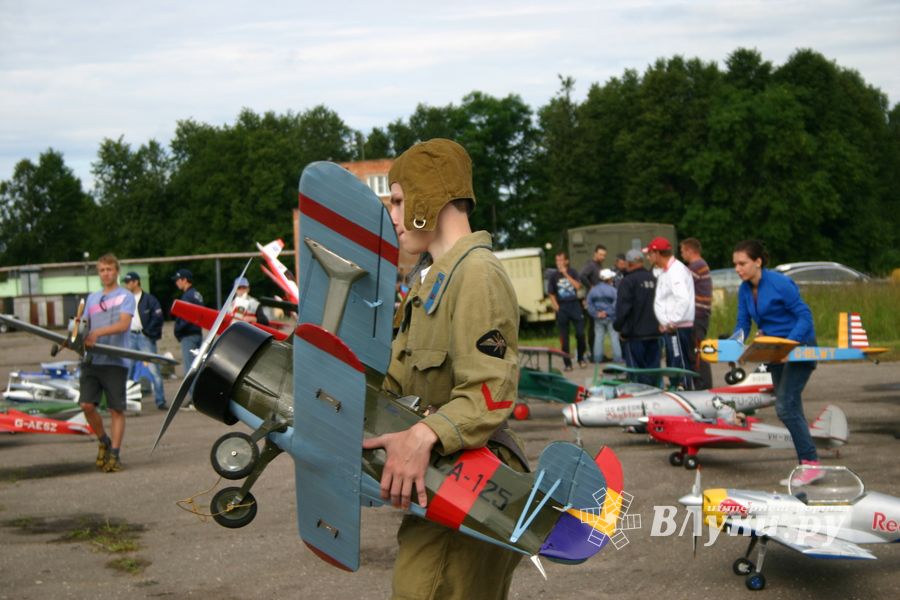 Торжественное открытие чемпионата авиамодельного спорта России состоялось