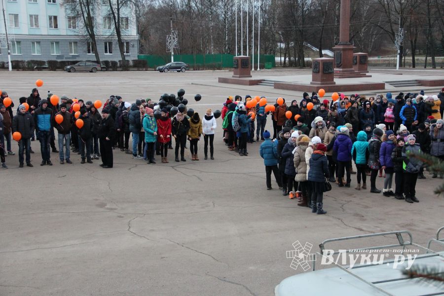 Сегодня над Великими Луками летели шары