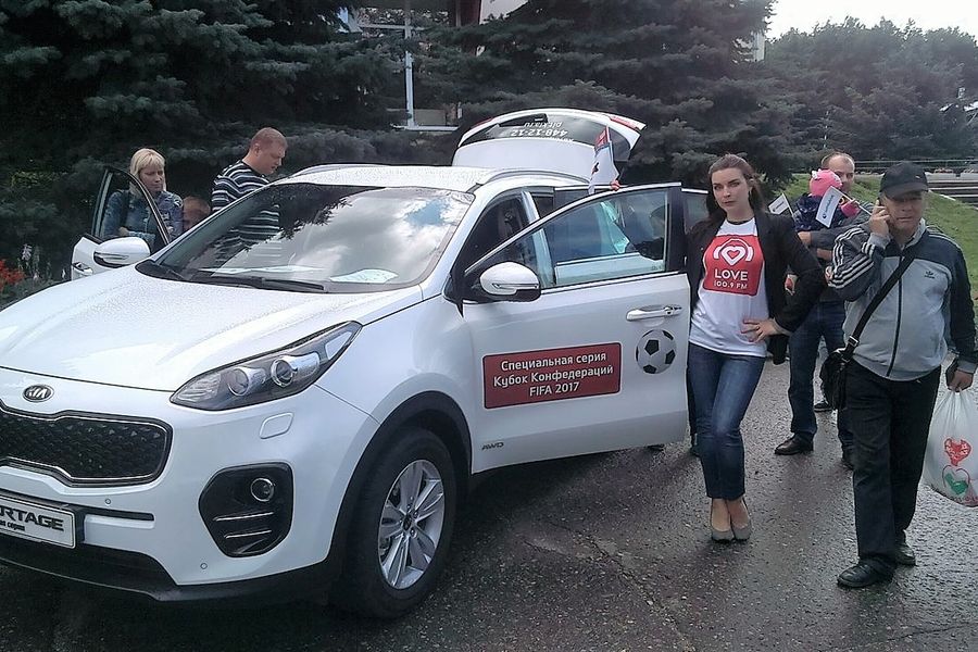 В Великих Луках прошла «Автовыставка 2017» (ФОТО)