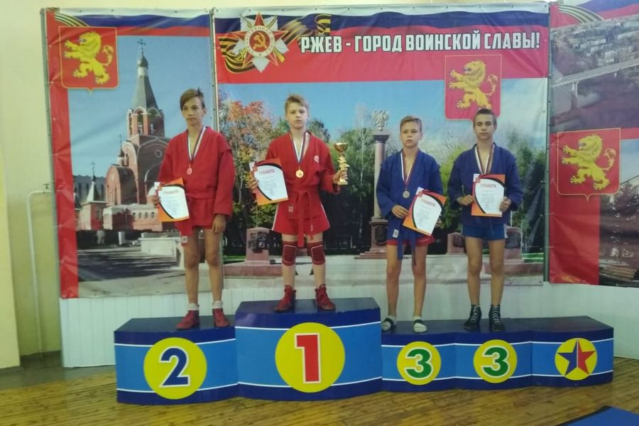 Великолукские самбисты привезли медали (ФОТО)