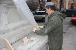 Великолукская семья восстанавливает уникальные фонари (ФОТО)