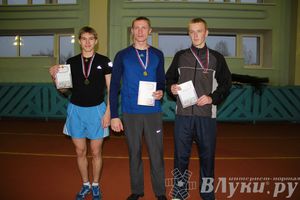 В Великих Луках прошли соревнования по легкой атлетике (фото)