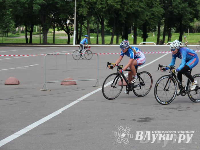 Гонка-критериум по велосипедному спорту
