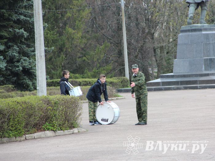 8 лицей готовится к параду 9 мая (ФОТО)