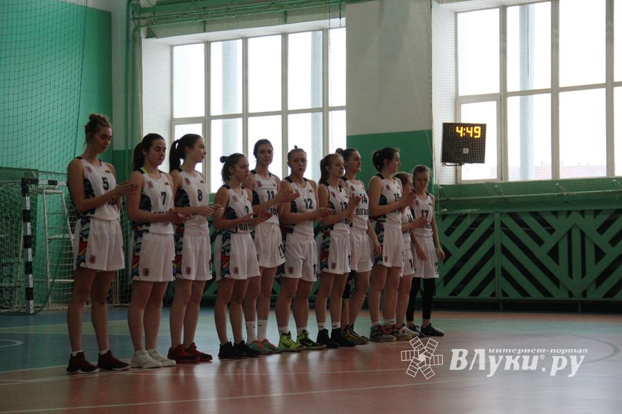 В Великих Луках прошли игры АСБ высшего дивизиона «Северо-Запад» среди женских команд