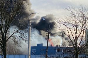 Очевидцы о новых подробностях пожара на заводе ЗЭТО (ФОТО; ВИДЕО)
