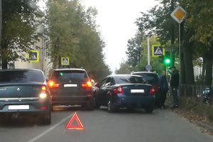 Фотофакт: ДТП в Великих Луках произошло