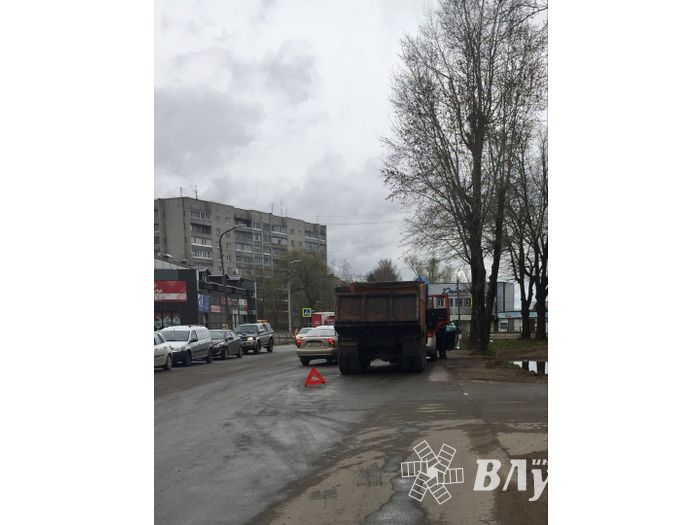 Фотофакт: ДТП в Великих Луках 