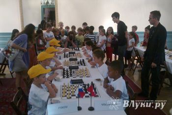 Юные шахматисты из Великих Лук посетили Швейцарию (фото)
