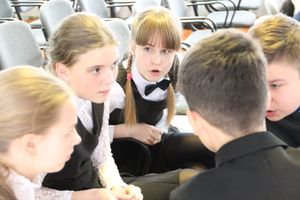 Школьники  отвечали на вопросы о великолукских спортсменах