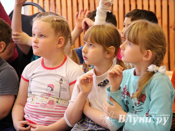 Воспитанники детского сада «Берёзка» встретились с сотрудником МЧС (ФОТО)