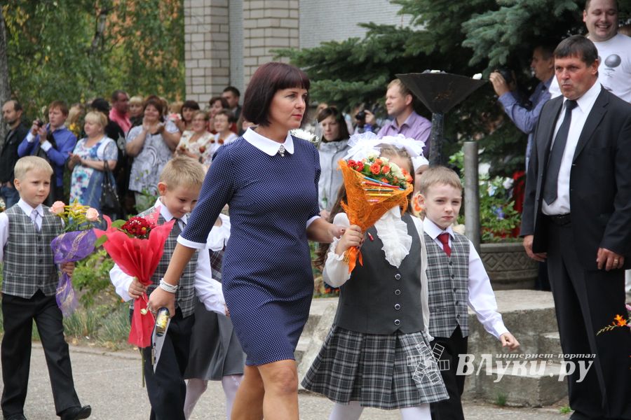 Школа №12 встретила День знаний (фото)