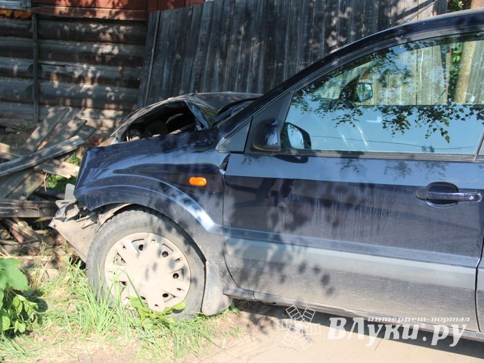 Ещё одно ДТП на Третьей Ударной Армии (ФОТО)