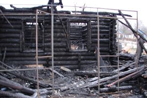 Нарушение правил пожарной безопасности стало причиной пожара в Порховском районе (фото)