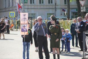 Парад в честь Дня Победы прошел в Великих Луках (ФОТО)