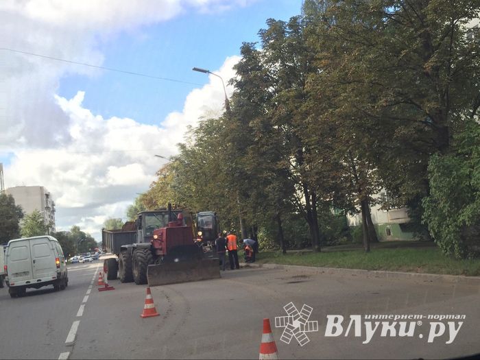 На ул. Мурманской затруднено движение (ФОТО)
