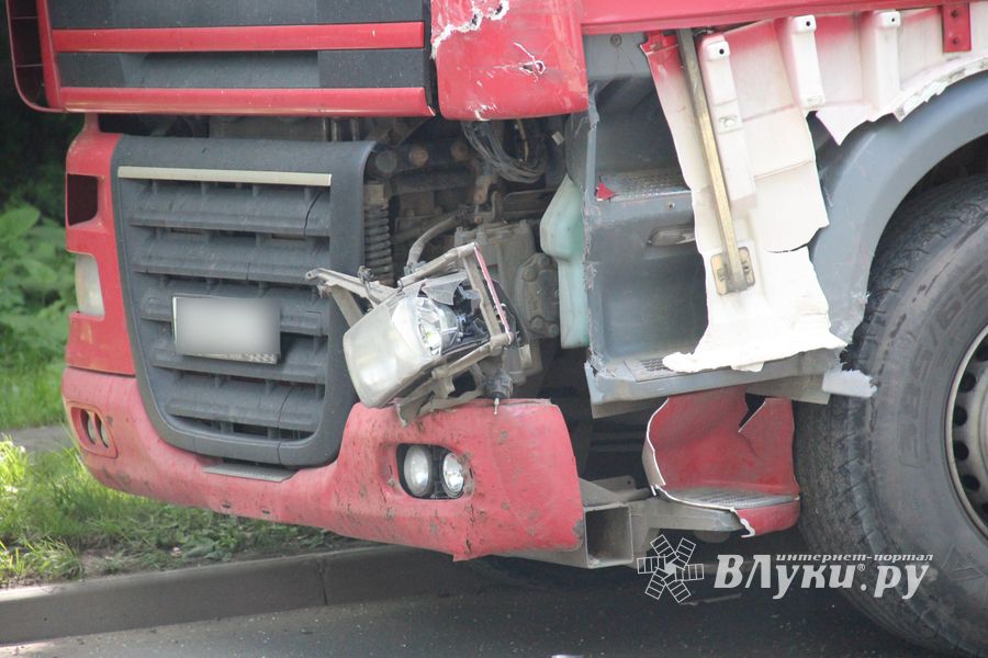 ДТП с фурой на Гагарина (ФОТО)