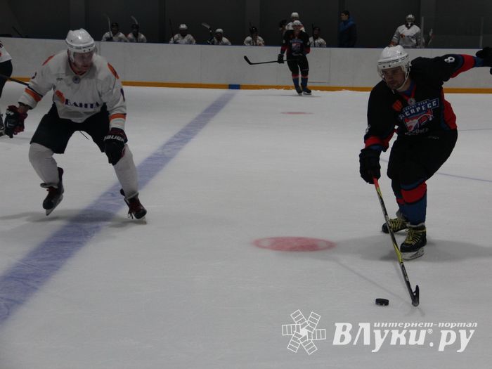 Великолукская команда «Экспресс 40+» дебютировал в НХЛ (ФОТО)