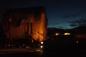 Автопоезд с грузом для Белорусской АЭС прибыл в Великие Луки (ФОТО + ВИДЕО)