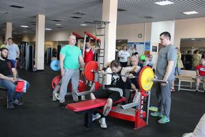 В Великих Луках состоялись Чемпионат и Первенство Псковской области по жиму штанги лежа (ФОТО)